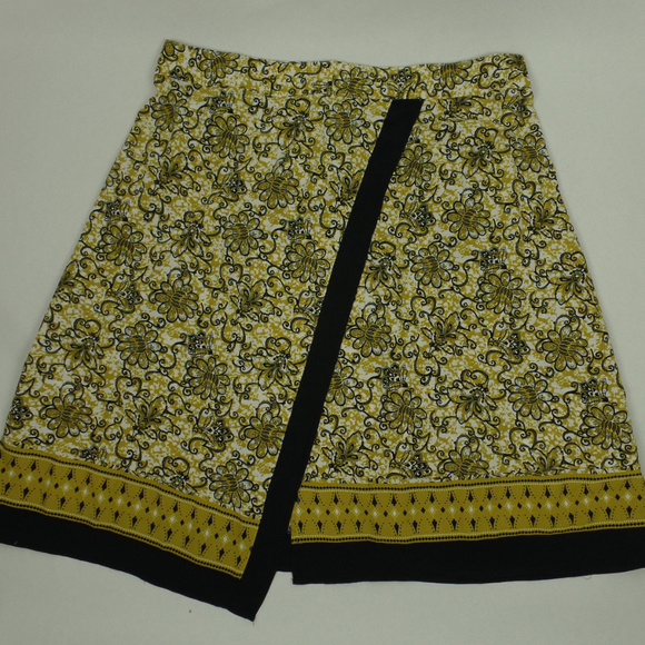 Tallissime Dresses & Skirts - Floral Faux Wrap Skirt Plus 22W